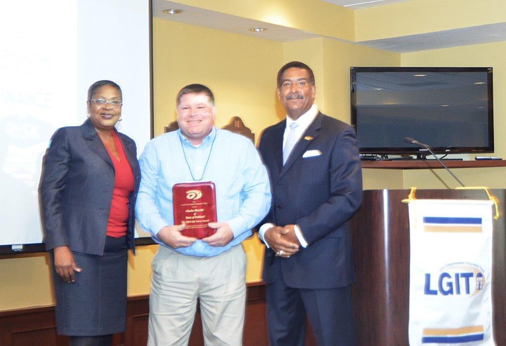 2016 LGIT MTG 15102362_1